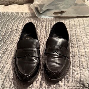 Marc Fisher Women’s Classic Black Loafers size 10